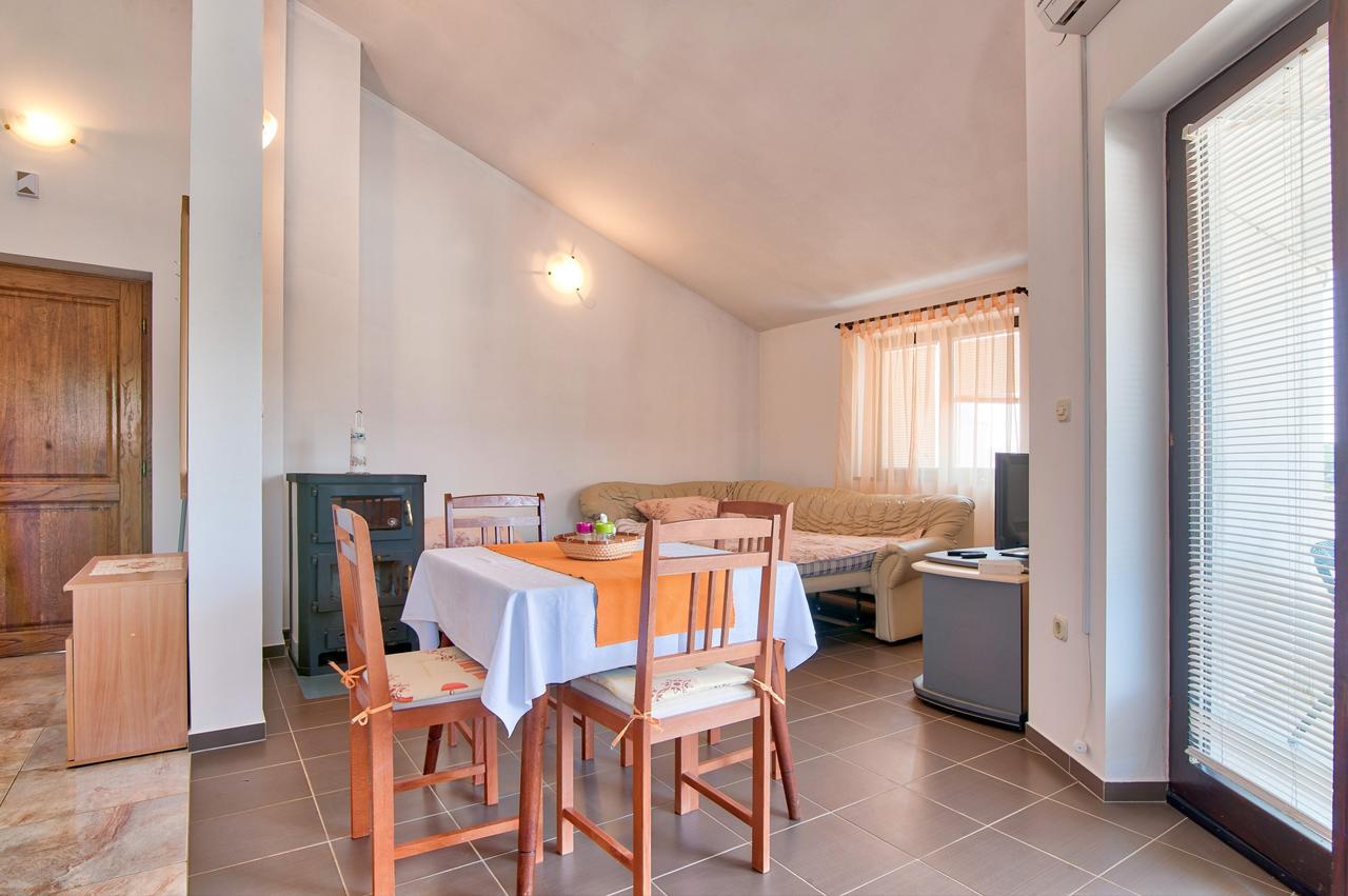 Apartment Maja Stinjan Bagian luar foto
