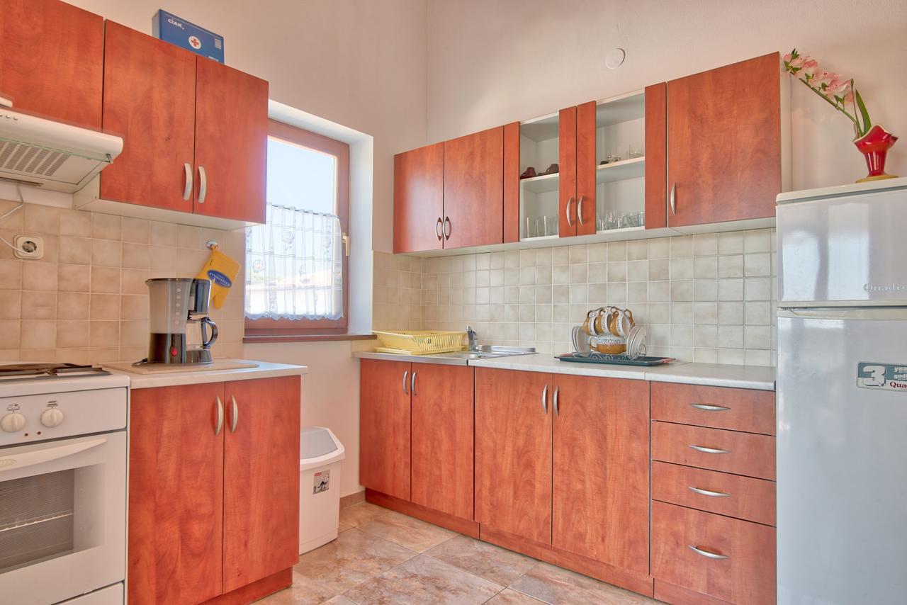 Apartment Maja Stinjan Bagian luar foto