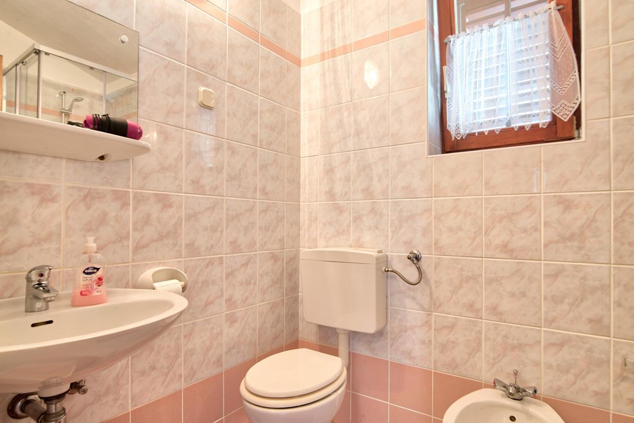 Apartment Maja Stinjan Bagian luar foto