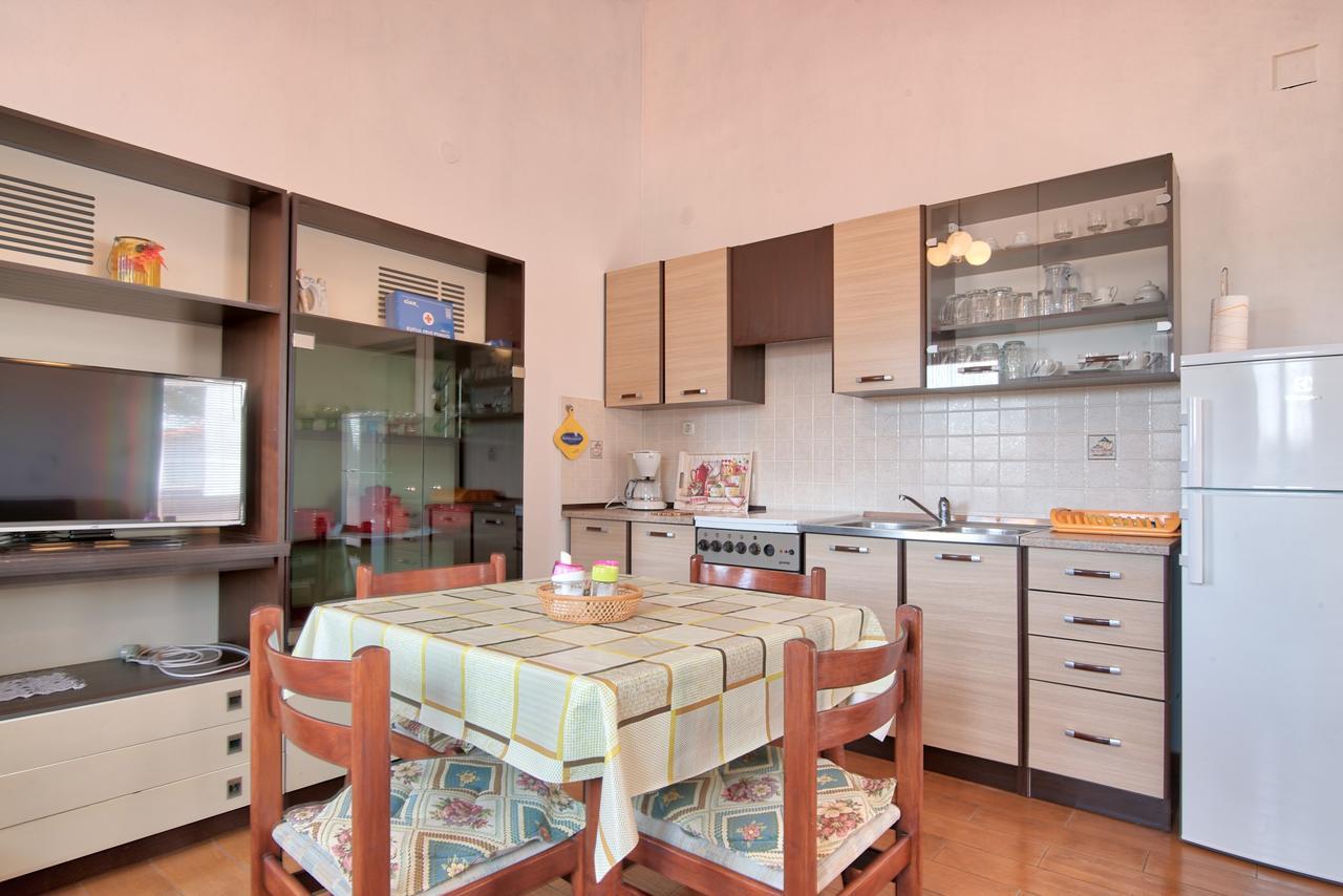 Apartment Maja Stinjan Bagian luar foto