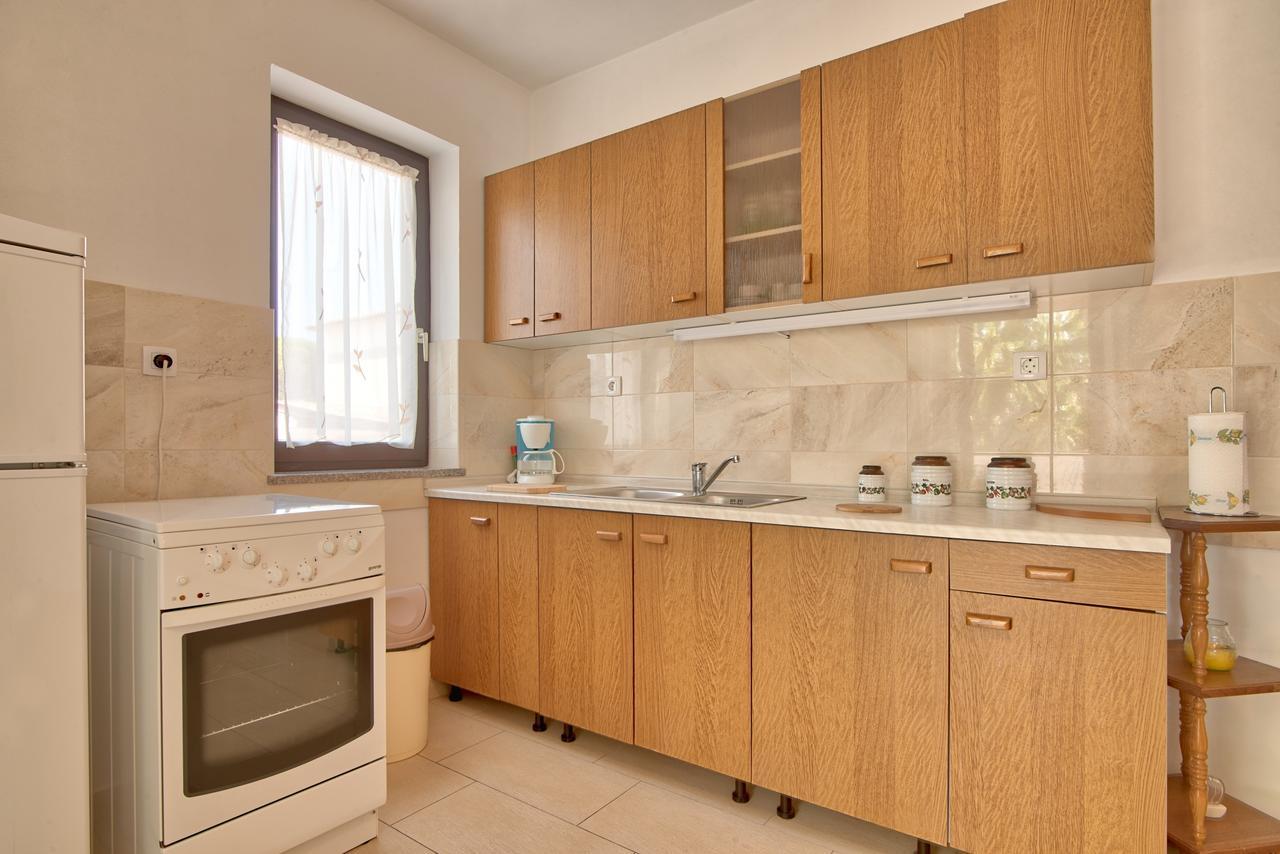 Apartment Maja Stinjan Bagian luar foto
